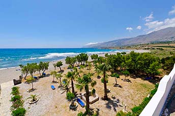 Studios Stavris, Frangokastello, Crete directly at the beach