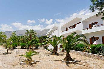 Studios Stavris, Frangokastello, Crete directly at the beach