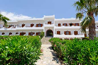 Studios Stavris, Frangokastello, Crete directly at the beach